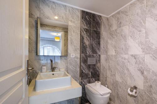 Himm Hotel - image 11