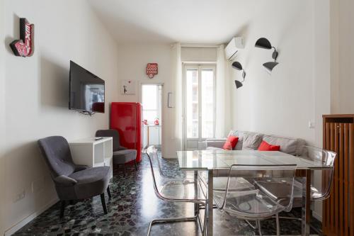 GuestHost - Porta Ticinese - Modern Apartment, Milan