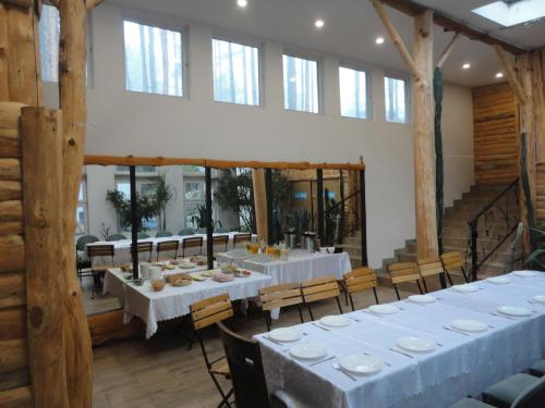 Banketu zāle, Ośrodek Wypoczynkowy Jaszczurka (Osrodek Wypoczynkowy Jaszczurka) in Ocypel
