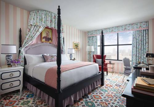 room detail thumbnail 0