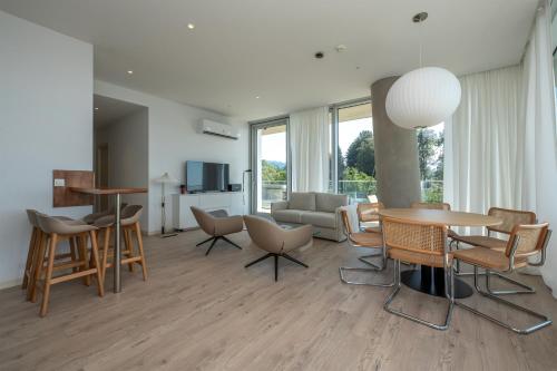 Two-Bedroom Deluxe Apartment