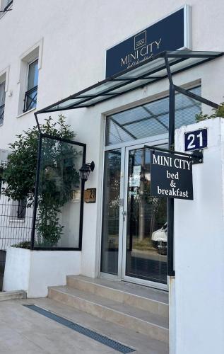 . MiniCity Inn