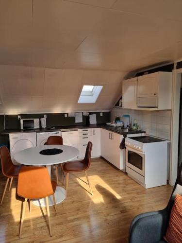 2 etasje Jutulveien 6 in ตอนซเบิก