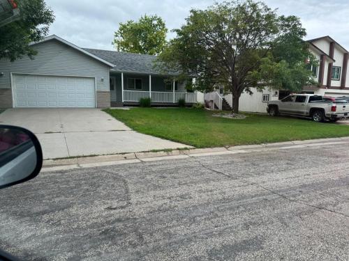 Relax and worry less in this peaceful home!