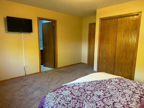 Relax and worry less in this peaceful home!