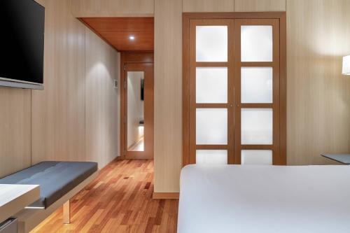 AC Hotel Huelva - image 9