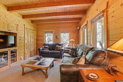 Cle Elum Mountain Cabin with Hot Tub and Trails! - image 10