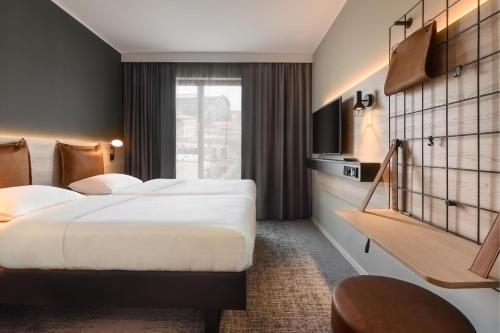 Moxy Dresden Neustadt - image 3