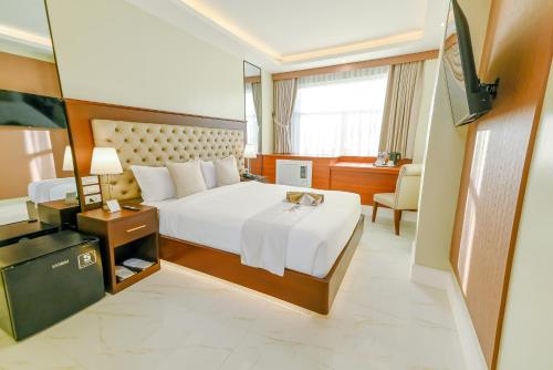 The Monaco Hotel in Taytay