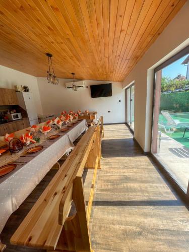 設施, Александровата Къща - Aleksandar Guest House with Garden and Pool in 沃爾舍茨