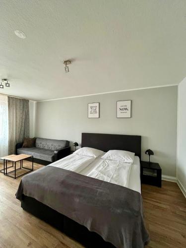 3-Room Apartment B No Rhine River View image 5