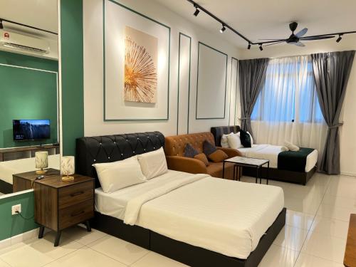 Chambers Residence KLCC By Purple Orchid - image 3