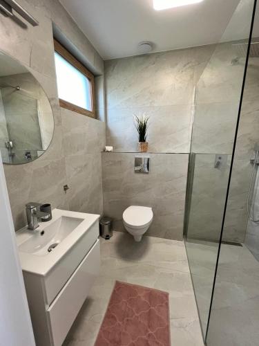 Domek całoroczny Marta Jeka (Domek caloroczny Marta Jeka) in วลาดิสลาโวโว