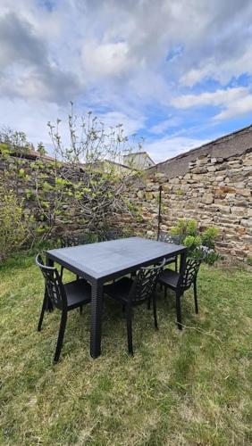 Le Noyer 1 #Parking#Calme#Terrasse Meublé classé 3étoiles (Le Noyer 1 #Parking#Calme#Terrasse Meuble classe 3etoiles) in Ceyrat (Auvergne)