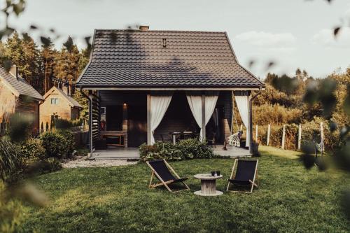 2 bedrooms, 5 beds
