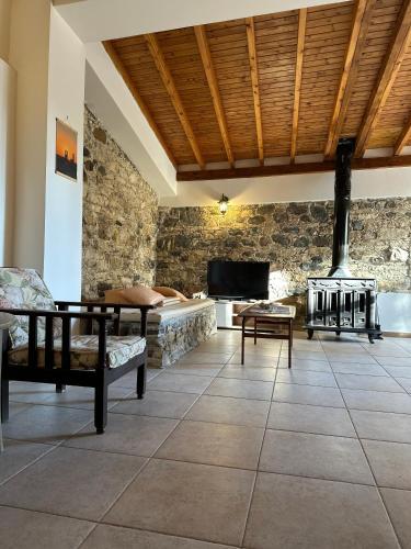 設施, Loucy’s Art Home in 曼德里亞