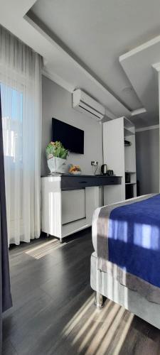 SAND DOOR HOTEL - main image