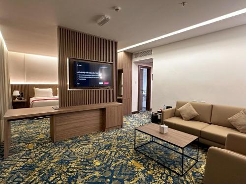 Sur Grand Hotel in Sur