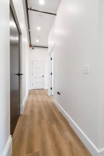 Clay St Suite Clay St Suite