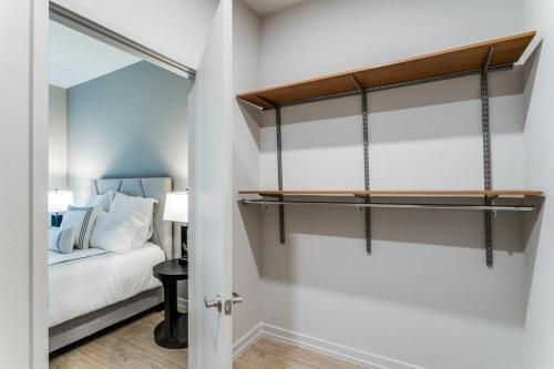 High Design 1-Bed West Village in Dallas, USA