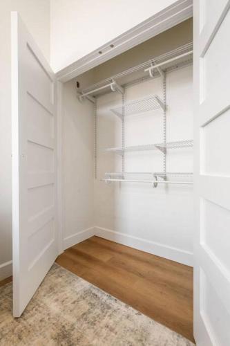 Clay St Suite Clay St Suite