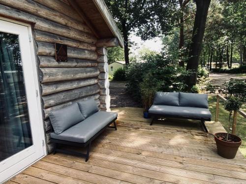 สวน, Knus boomstamhuisje op de Schatberg - nabij Toverland in เซเวนุม