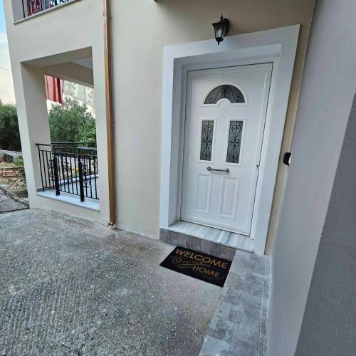 Effie's Escape Spacious country house 2