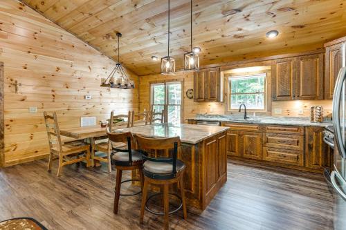 Luxe Mineral Bluff Vacation Rental with Game Room! in Mineral Bluff, USA