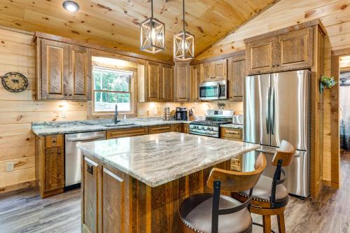 Luxe Mineral Bluff Vacation Rental with Game Room! in Mineral Bluff, USA