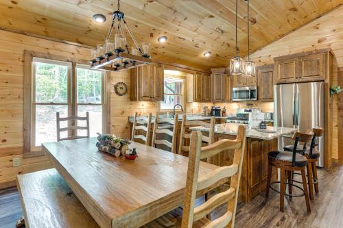 Luxe Mineral Bluff Vacation Rental with Game Room! in Mineral Bluff, USA