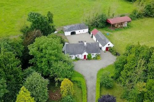 O'Neill's Self Catering Cottage- close to Cashel in ทิปเปอร์แรรี
