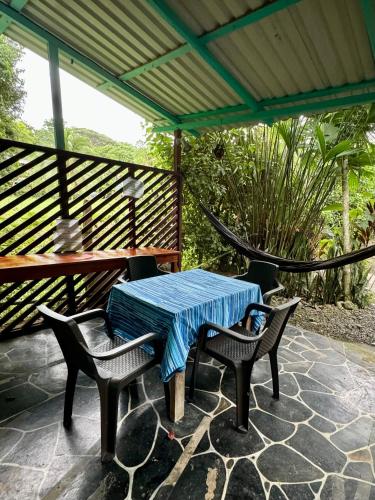 Hidden Jungle Beach House in Puerto Viejo de Talamanca