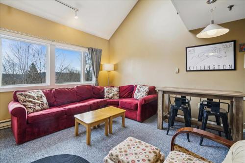 Cozy,1 bedroom loft condo! Ski back trails, shuttle& Sports center Highridge E11 thumb 4