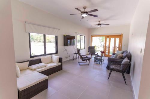 Facilities, Luxury Beach Villa with Private Pool, Jacuzzi, Beach Club Access with Restaurant & Adventure Nearby in Peravia