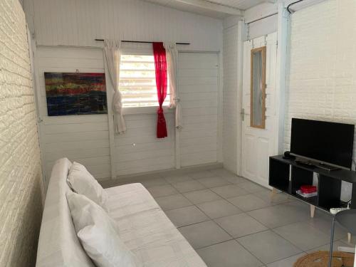 La Prairie, maison bois in Sainte Rose