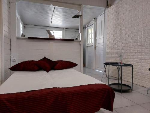 La Prairie, maison bois in Sainte Rose