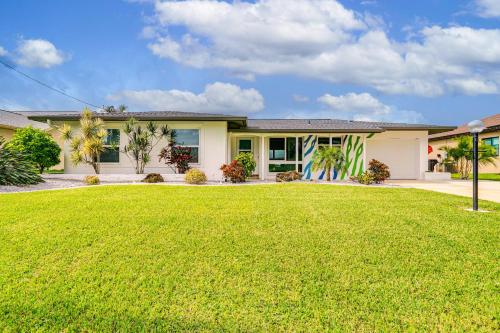Canalfront Home with Dock Swim Golf and Explore - image 2