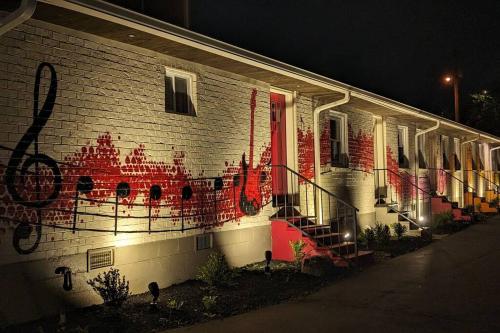 East Nash-Vegas! Brand New Apartment! in Nashville, USA