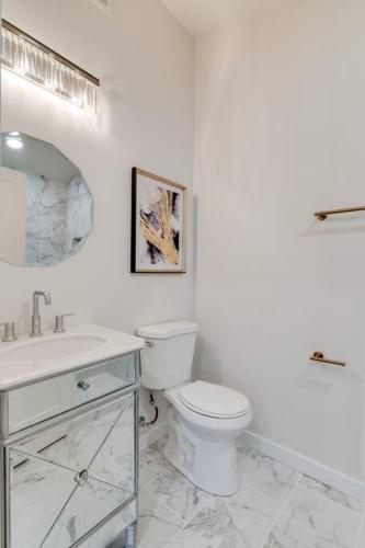 East Nash-Vegas! Brand New Apartment! in Nashville, USA