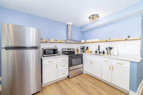 Sojourn's Harborage Seagull Suite in Norfolk (VA)