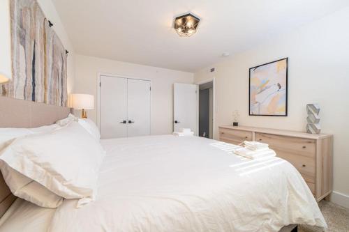 Sojourn's Harborage Seagull Suite in Norfolk (VA)