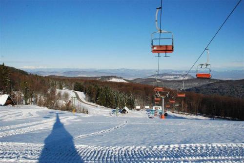 Apkārtne, Ski Cottage in Komarna Vas
