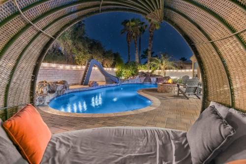 Tulum Getaway: Pool/Spa,Games +Tesla charger in Indio, USA
