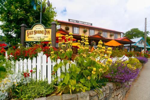 Salt Spring Inn in Ganges, Canada