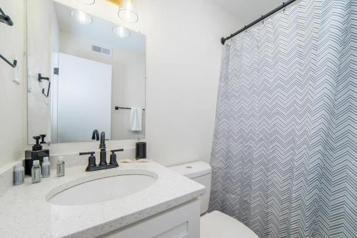 Sojourns Harborage Manatee Suite Near Beach in North Camellia Acres, USA