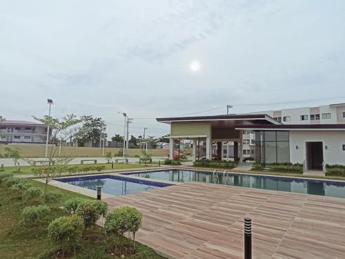 King Bed, Big Kitchen, Fast WiFi, Near Airport, Lapu Lapu City (foto 8)
