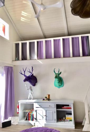 Alpine Four Season Lodge Shandaken NY sleeps 18 in Shandaken, USA