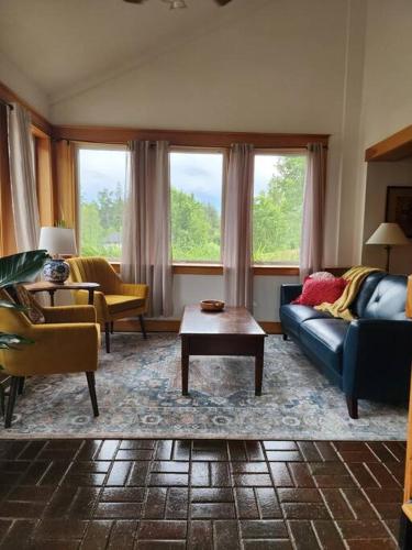. Creekside Hideaway -Oak Bay, NB