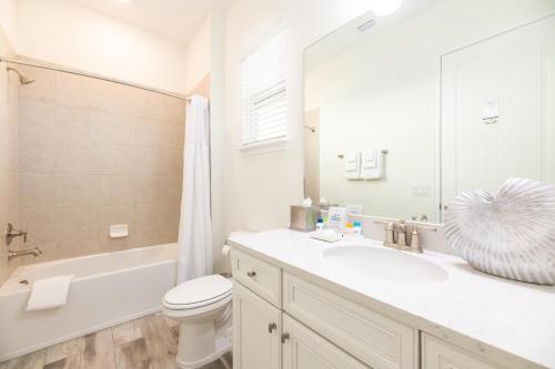 Charming Cottage near Disney with Margaritaville Resort  Island H20 Waterpark Access - 2918SR - image 10