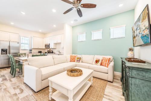 Relaxing Cottage Near Disney With Margaritaville Resort & Island H20 Waterpark Access - 2964Sr thumb 3
